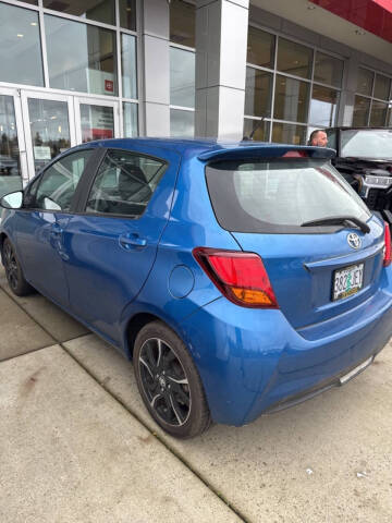 2015 Toyota Yaris 5-Door SE