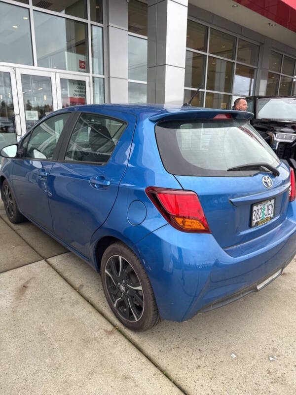 2015 Toyota Yaris 5-Door SE