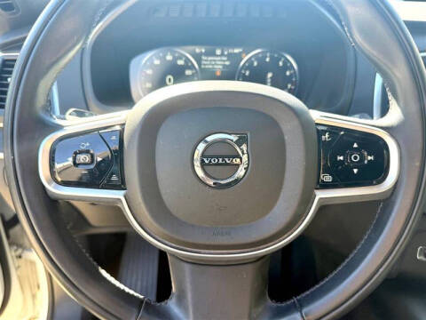 2020 Volvo XC90 T5 Momentum