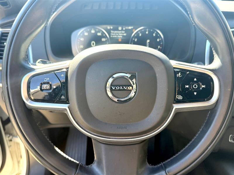 2020 Volvo XC90 T5 Momentum
