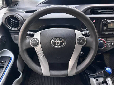 2013 Toyota Prius c