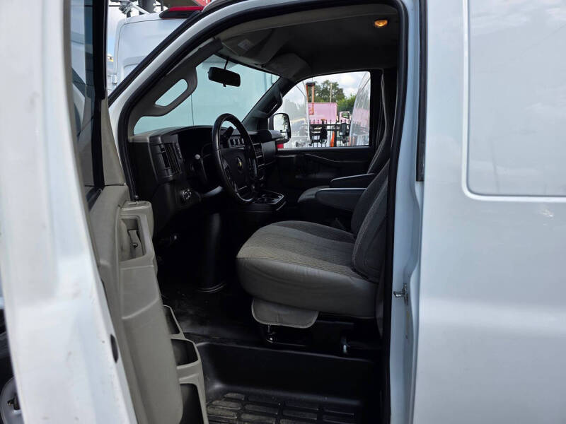 2020 Chevrolet Express 2500