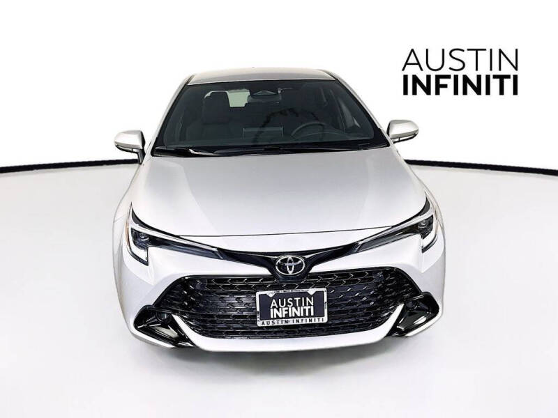 2025 Toyota Corolla Hatchback SE