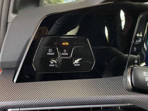 2026 Volkswagen Golf GTI SE