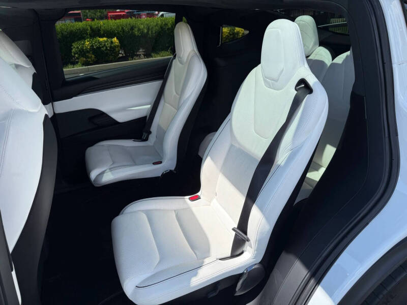 2022 Tesla Model X Plaid