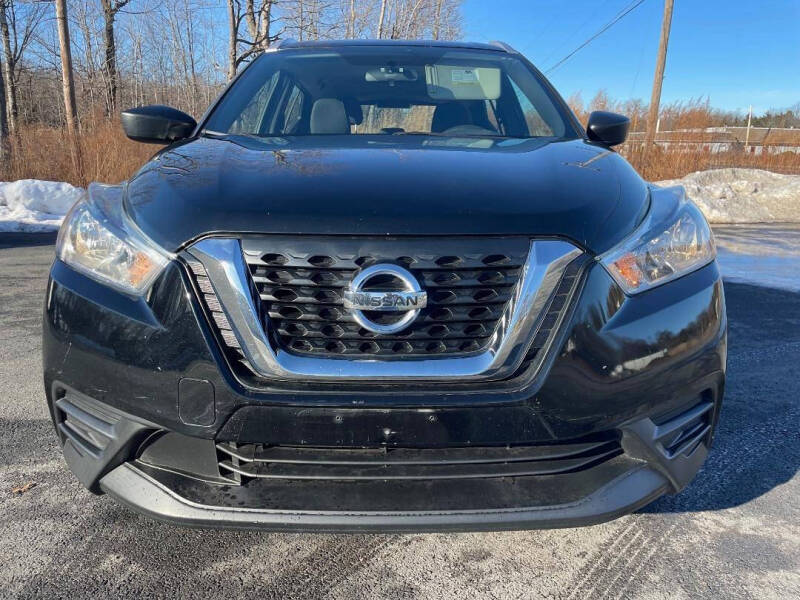 2019 Nissan Kicks S