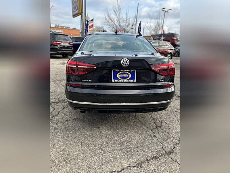 2018 Volkswagen Passat 2.0T R-Line