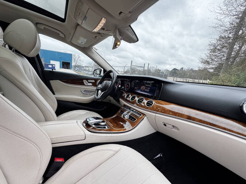 2019 Mercedes-Benz E-Class E 300