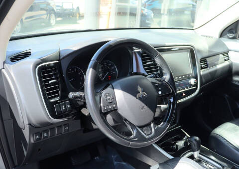 2020 Mitsubishi Outlander SEL