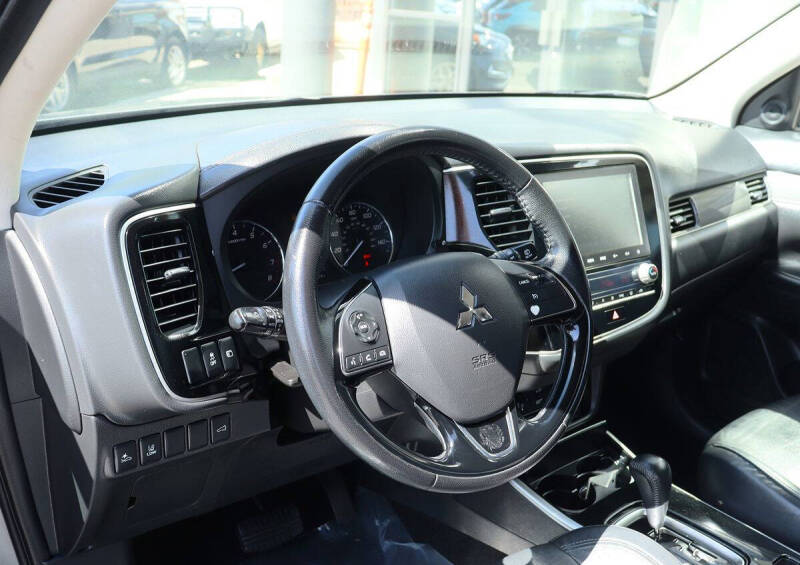 2020 Mitsubishi Outlander SEL