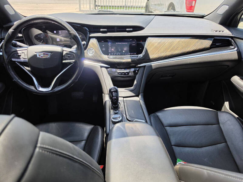 2020 Cadillac XT6 Premium Luxury