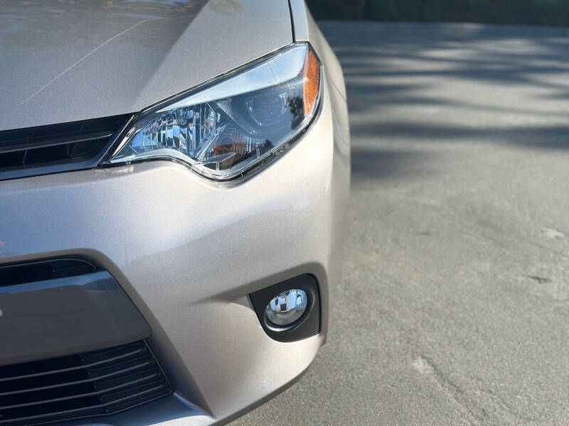 2015 Toyota Corolla LE