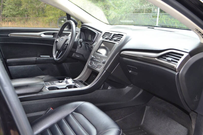 2020 Ford Fusion SEL