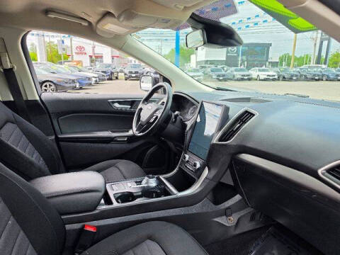 2022 Ford Edge SE