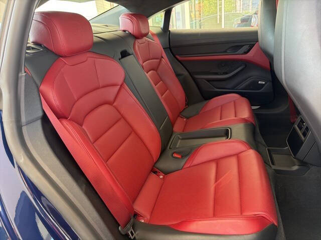 2020 Porsche Taycan Turbo