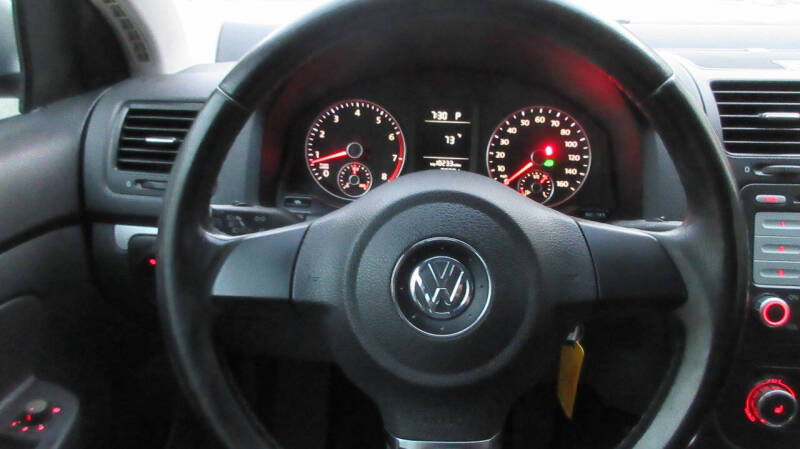 2010 Volkswagen Jetta Limited Edition photo 29