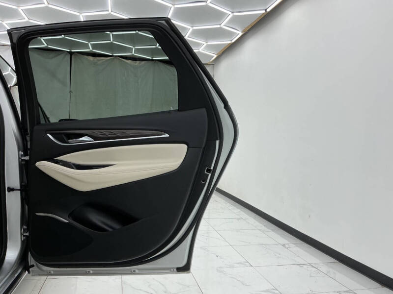 2022 Buick Enclave Avenir