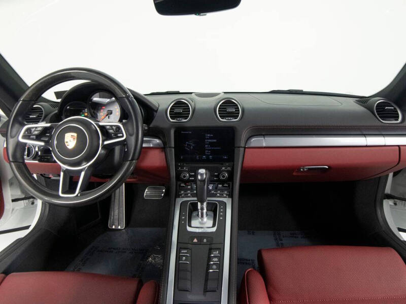 2024 Porsche 718 Cayman S