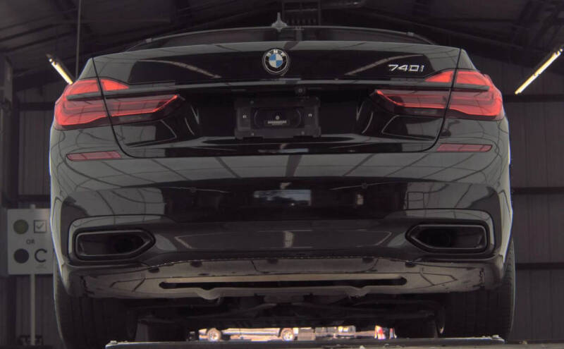 2019 BMW 7 Series 740i