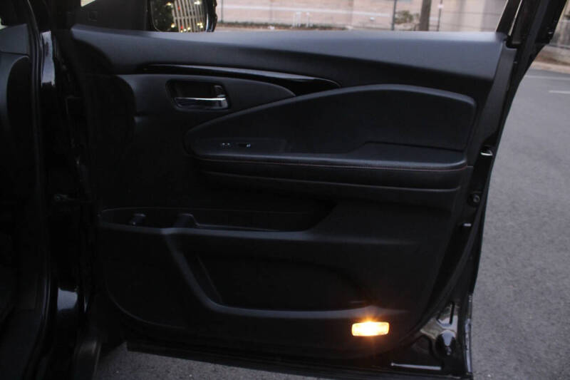 2017 Honda Ridgeline Black Edition