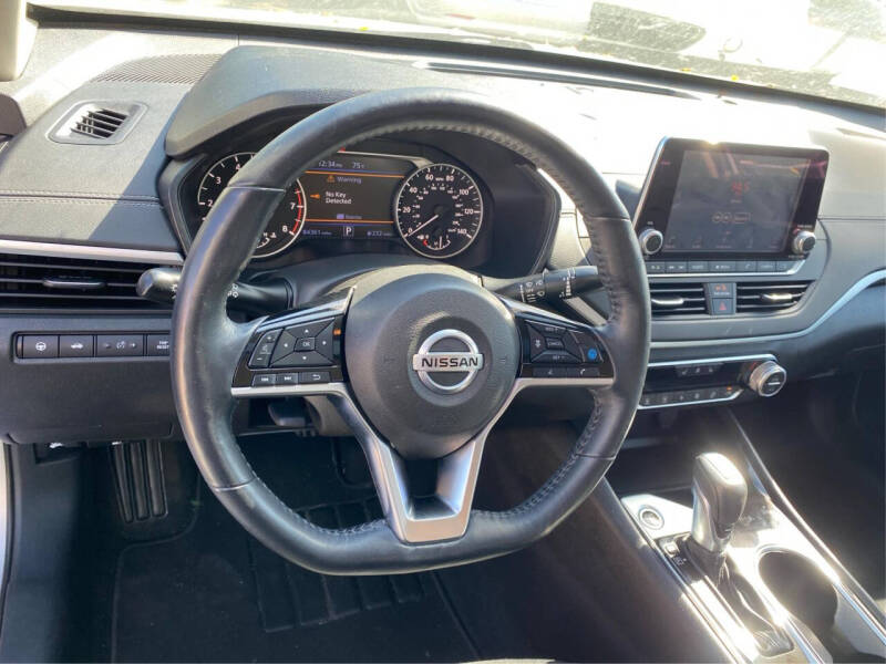 2020 Nissan Altima 2.5 SV