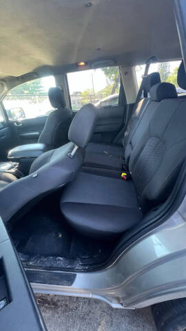 2011 Mitsubishi Endeavor LS