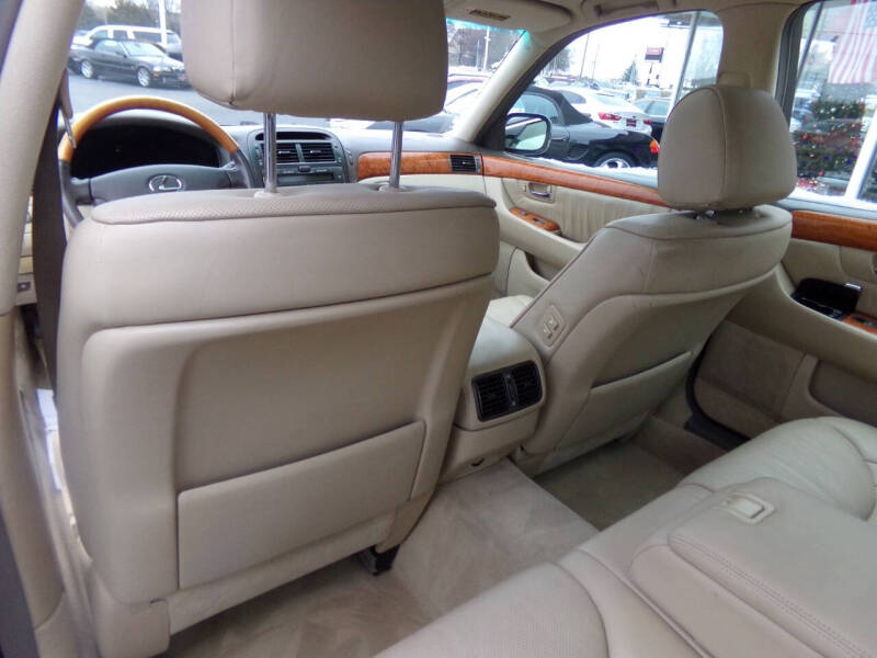 2005 Lexus LS 430
