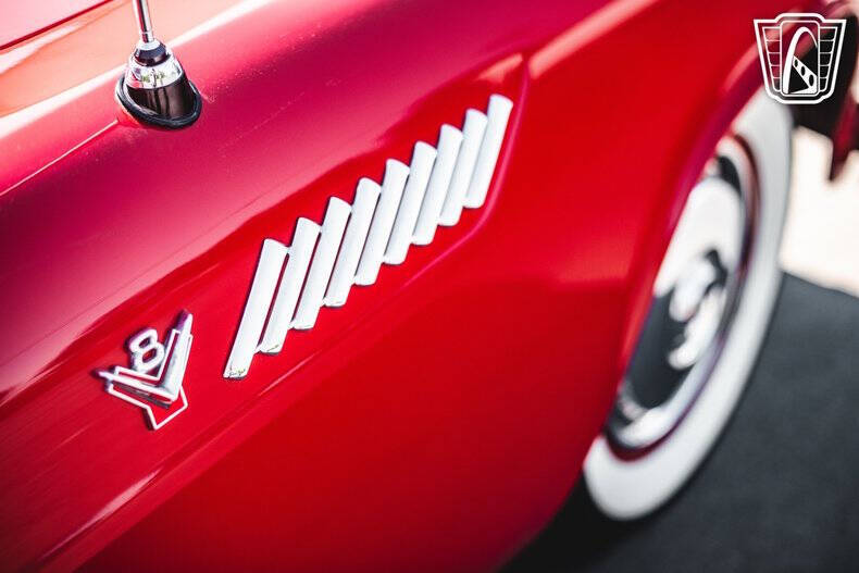 1955 Ford Thunderbird