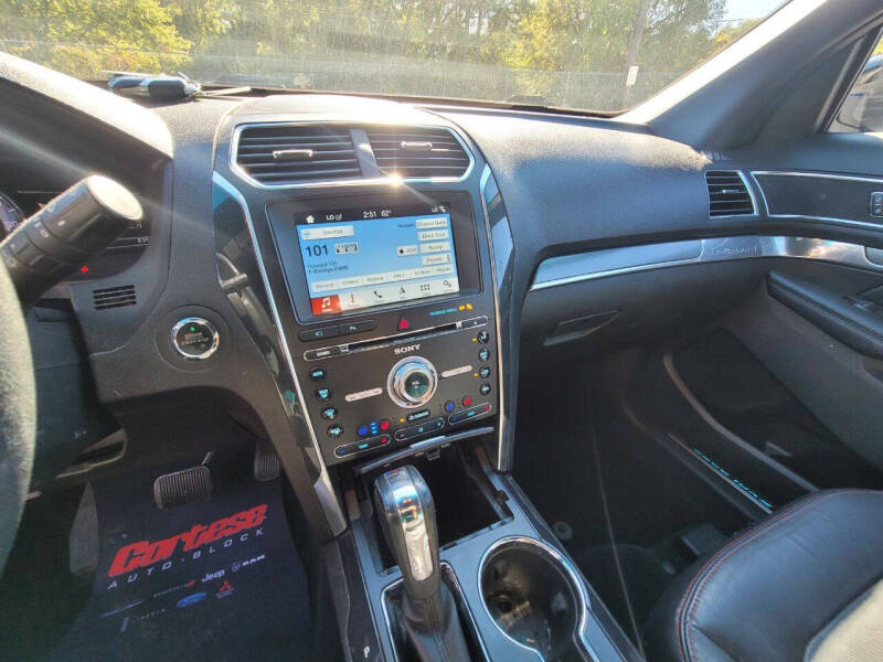 2017 Ford Explorer Sport