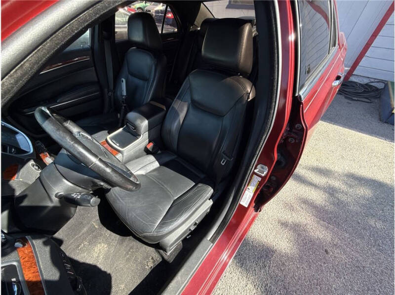 2012 Chrysler 300 Limited