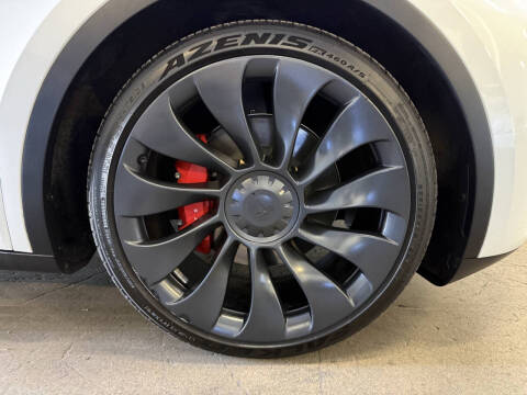 2023 Tesla Model Y Performance