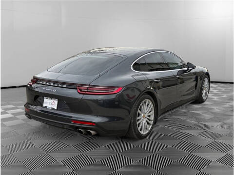 2017 Porsche Panamera 4S
