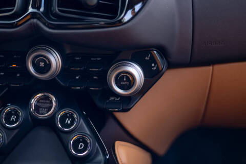2023 Aston Martin Vantage