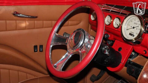 1948 Ford Deluxe