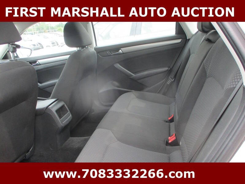 2012 Volkswagen Passat S PZEV