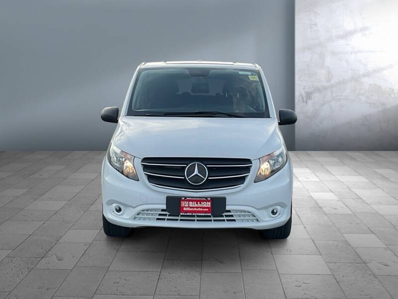 2022 Mercedes-Benz Metris Passenger