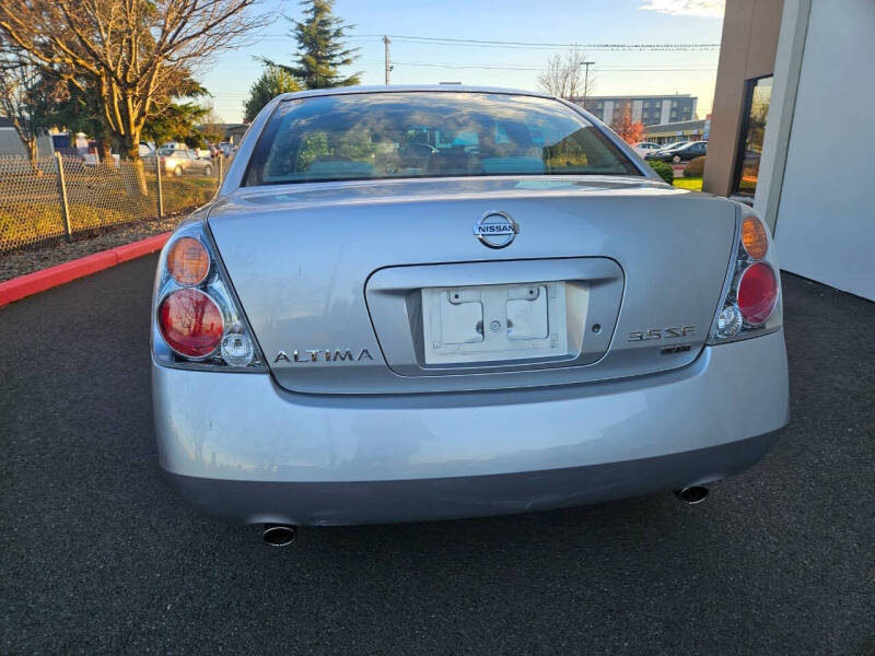 2004 Nissan Altima 3.5 SE