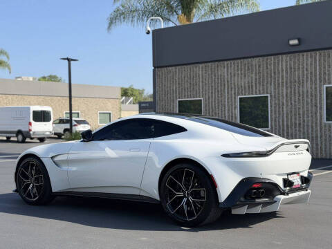 2022 Aston Martin Vantage