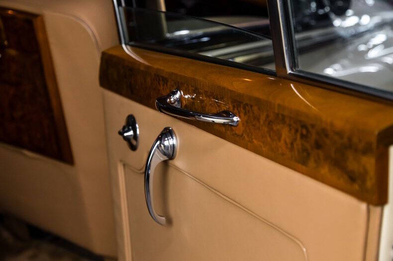 1961 Rolls-Royce SILVER CLOUD LWB