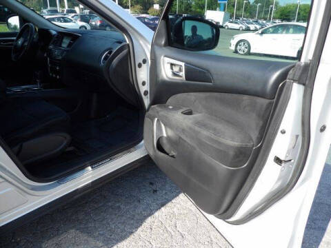 2013 Nissan Pathfinder SV