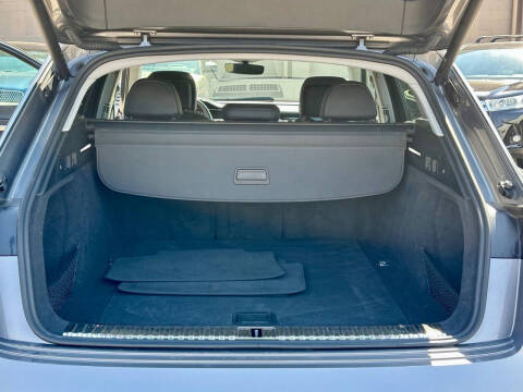 2021 Audi e-tron quattro Premium