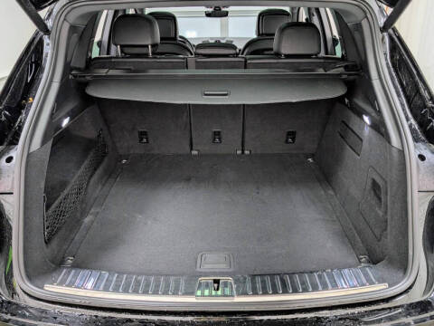 2022 Porsche Cayenne Platinum Edition