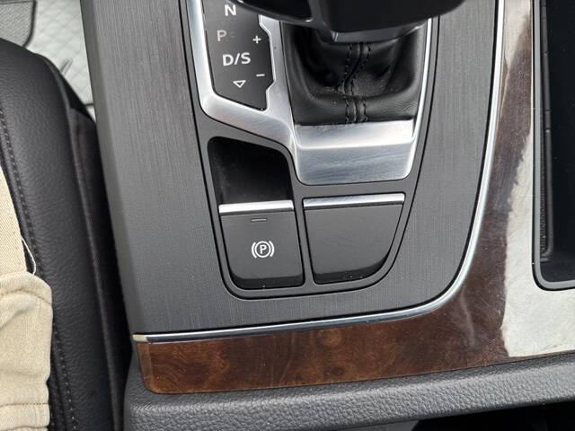 2020 Audi Q5 quattro Premium Plus 45 TFSI