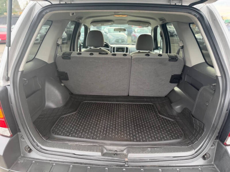 2005 Ford Escape XLT