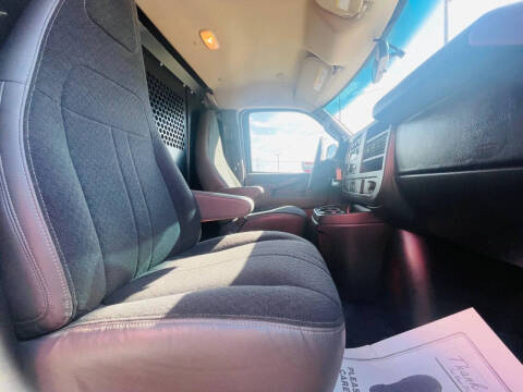 2022 Chevrolet Express 2500