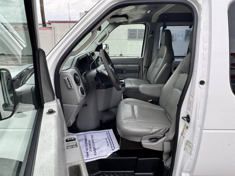 2013 Ford E-Series E-150