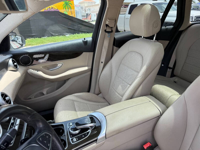 2016 Mercedes-Benz GLC GLC 300