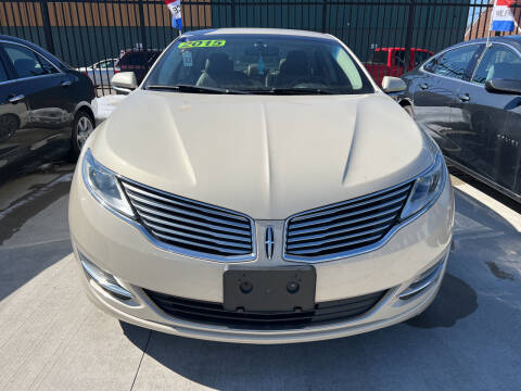 2015 Lincoln MKZ for sale at Julian Auto Sales in Warren MI
