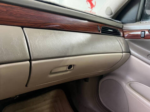 2004 Cadillac DeVille