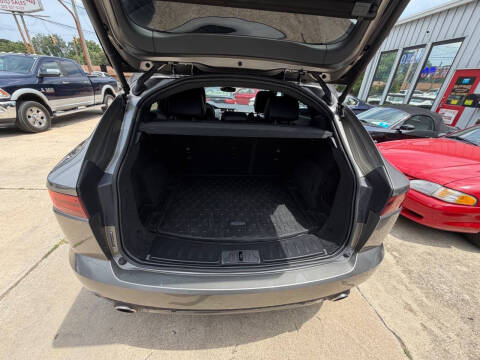 2020 Jaguar E-PACE P300 R-Dynamic S